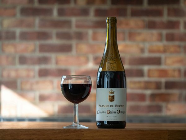 Découverte des meilleurs vins du rhône à prix maîtrisé